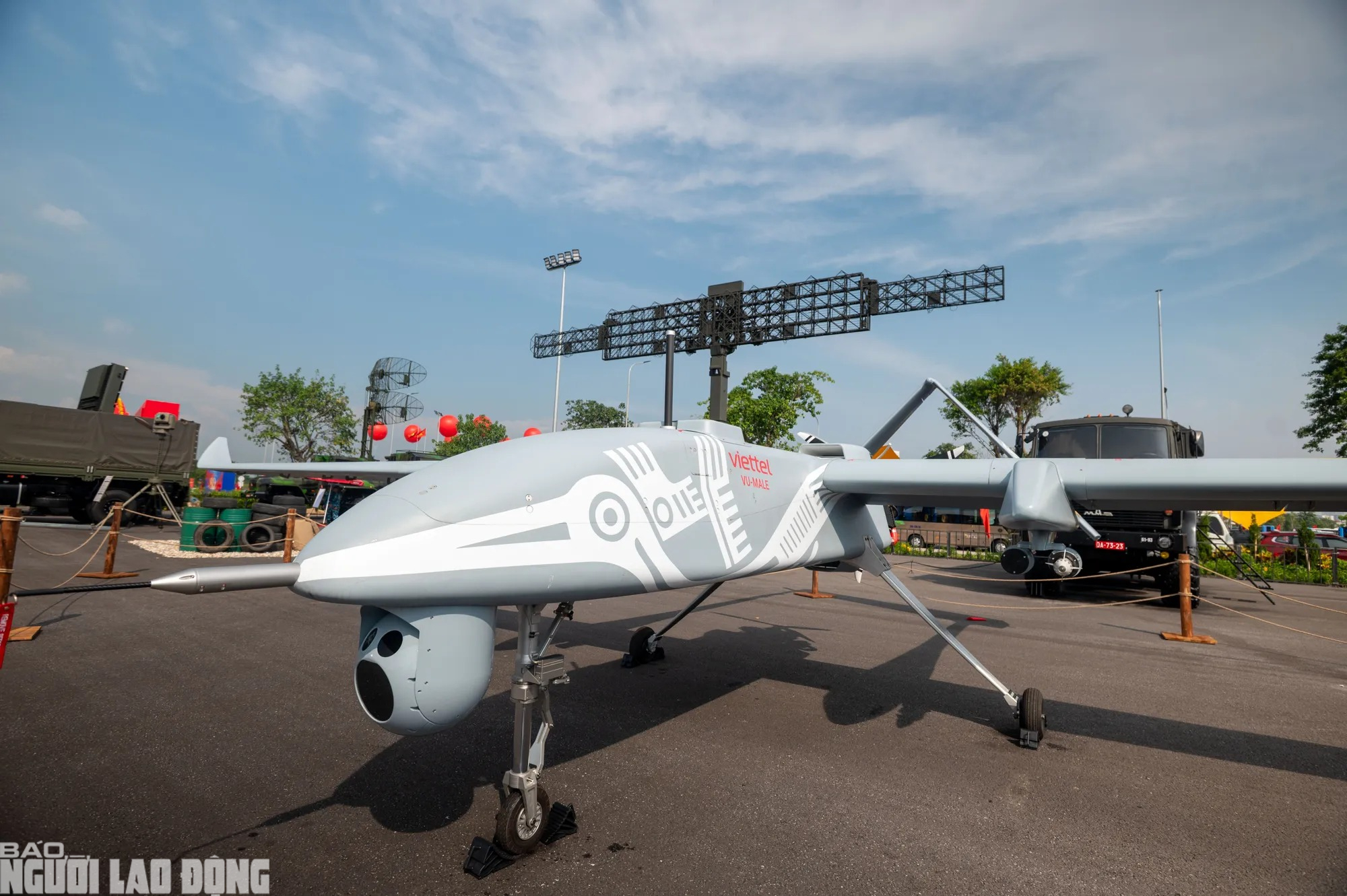 Viettel "khoe" UAV, pháo tự hành, tên lửa, radar... mới tại Triển lãm 80 năm thành tựu đất nước - Ảnh 4