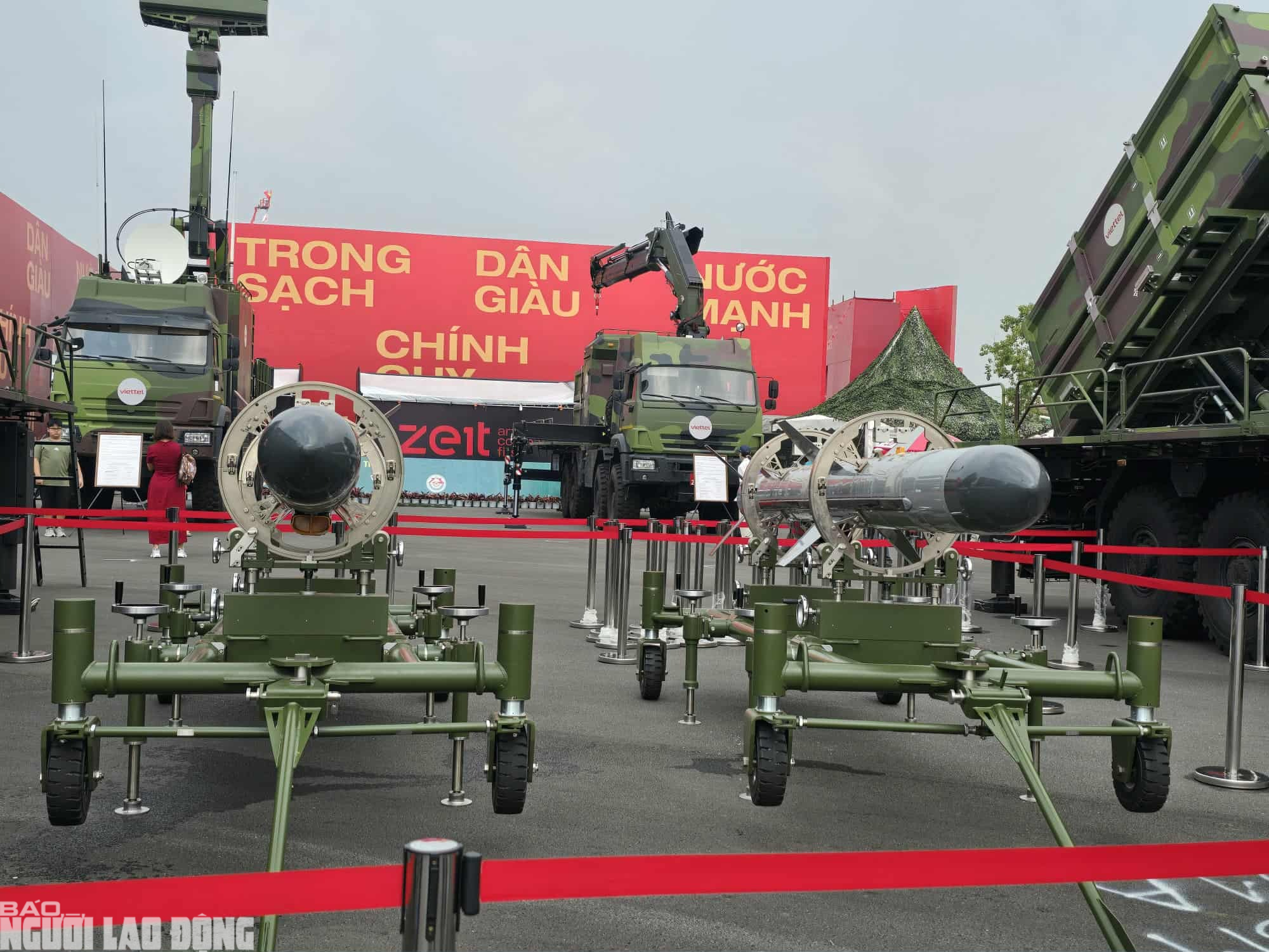 Viettel "khoe" UAV, pháo tự hành, tên lửa, radar... mới tại Triển lãm 80 năm thành tựu đất nước - Ảnh 9