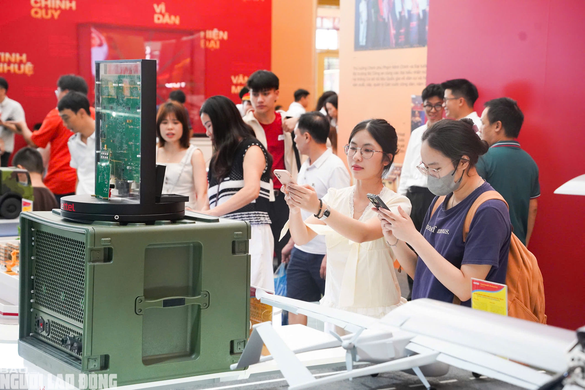 Viettel "khoe" UAV, pháo tự hành, tên lửa, radar... mới tại Triển lãm 80 năm thành tựu đất nước - Ảnh 14