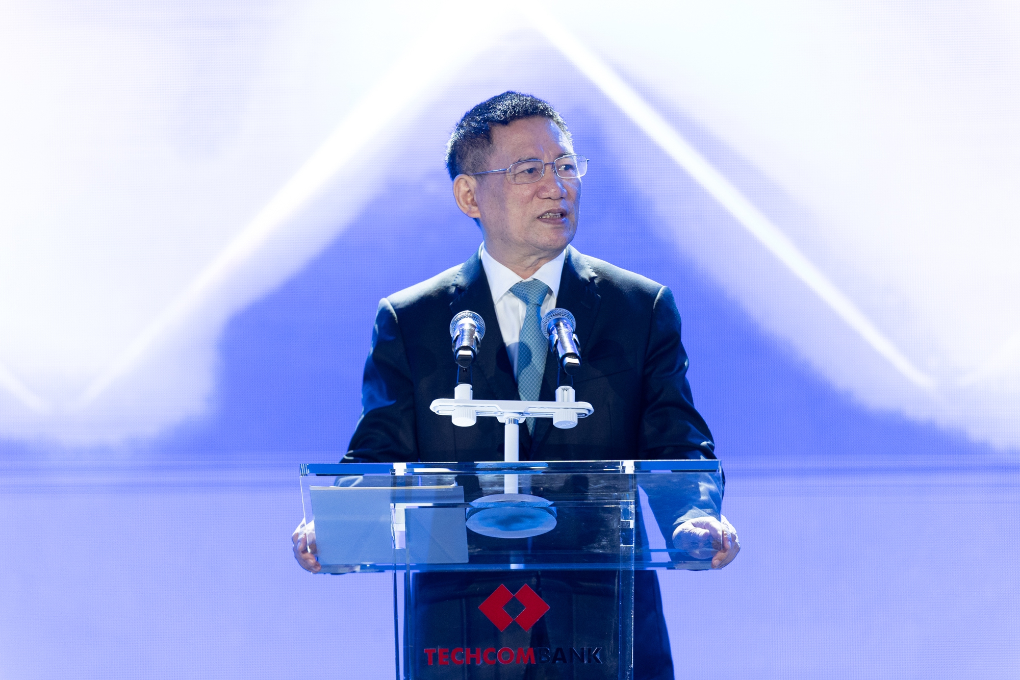 Lãnh đạo HDBank, Techcombank, Masan hiến kế giúp Việt Nam tăng trưởng hai con số - Ảnh 1