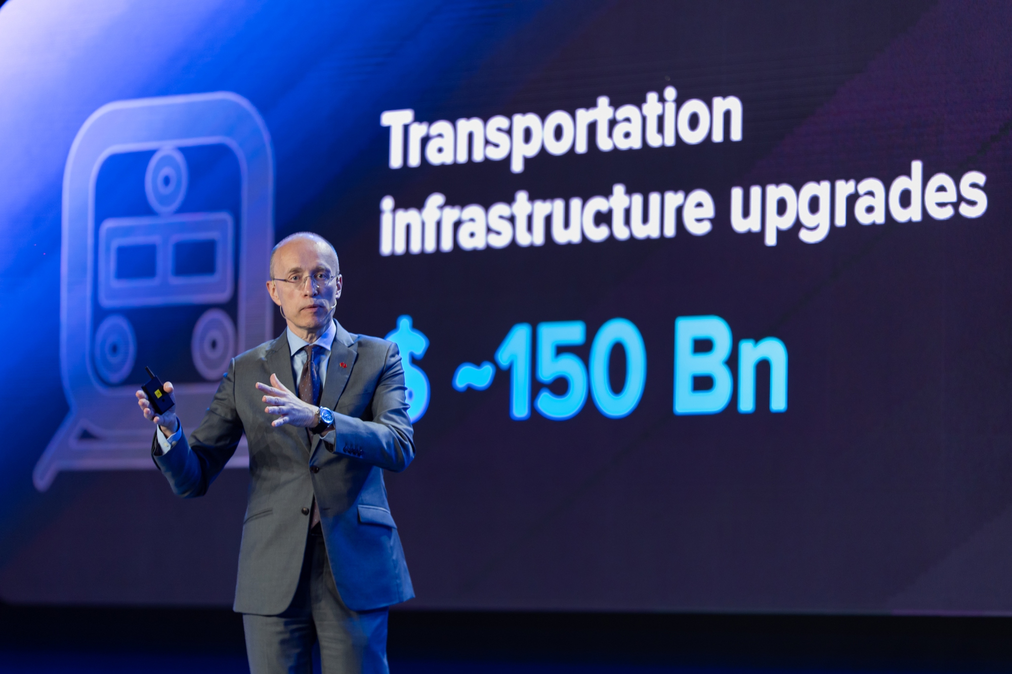 Lãnh đạo HDBank, Techcombank, Masan hiến kế giúp Việt Nam tăng trưởng hai con số - Ảnh 4