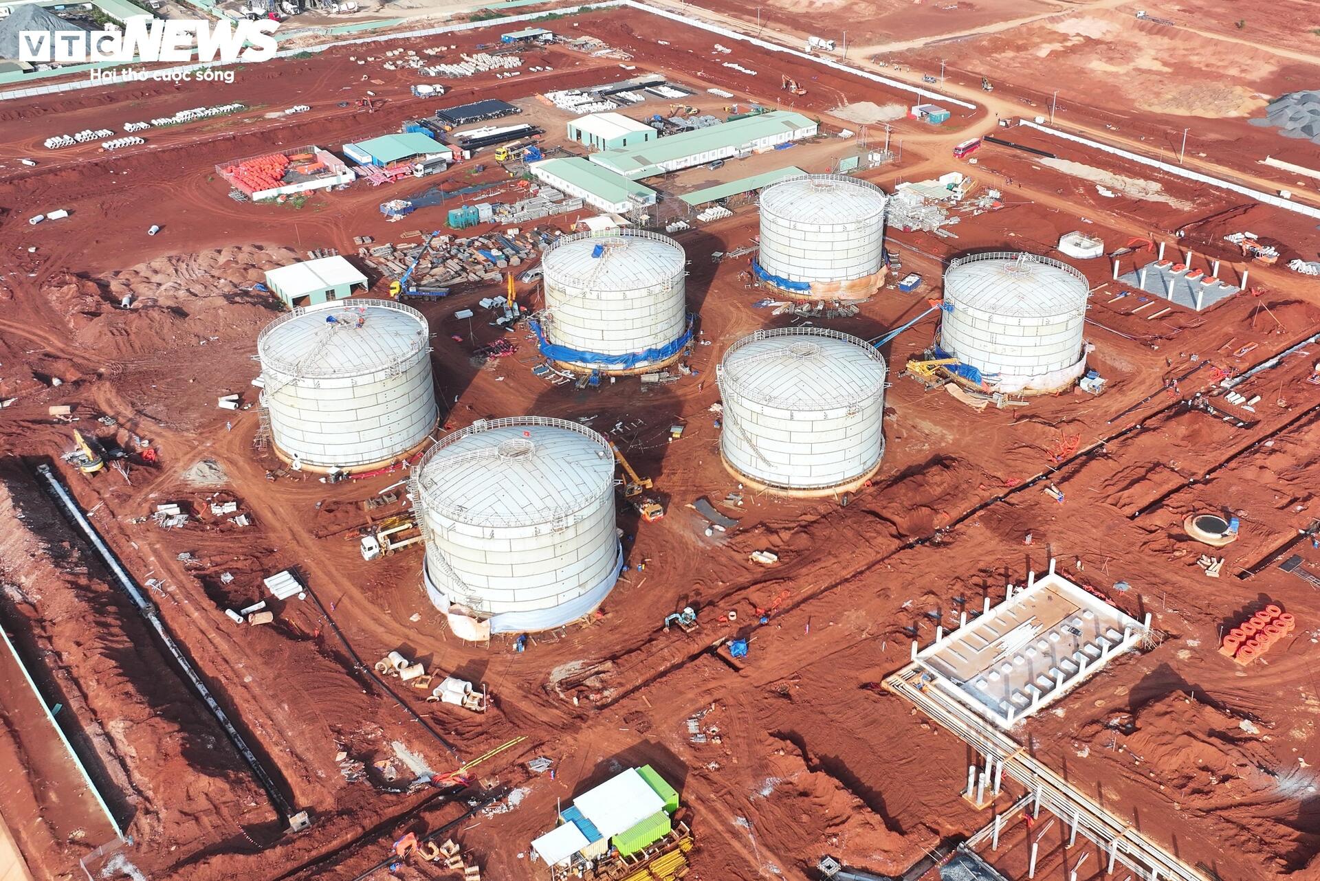 Cận cảnh bồn chứa nhiên liệu sân bay Long Thành tăng tốc về đích - Ảnh 3