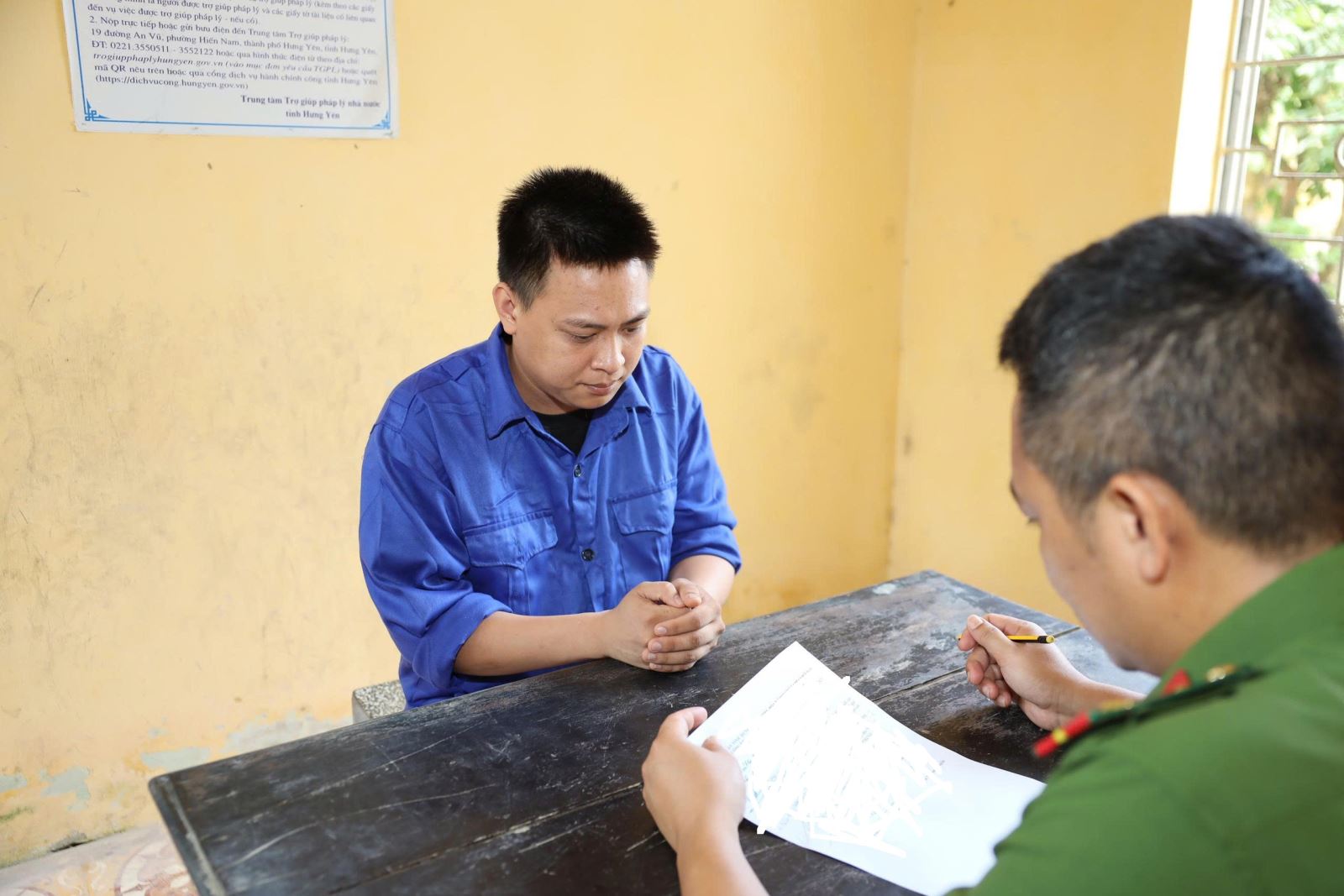 Dùng nhẫn kim cương mỹ ký, mô hình khóa siêu xe... để lừa đầu tư tiền ảo hơn 2.600 tỉ đồng - Ảnh 3