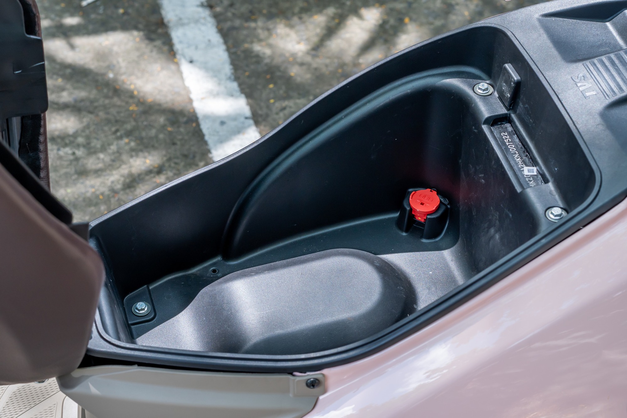 Ở Việt Nam có xe tay ga đang giảm giá mạnh, trang bị không thua kém đối thủ Vision mà rẻ hơn 10 triệu - Ảnh 5