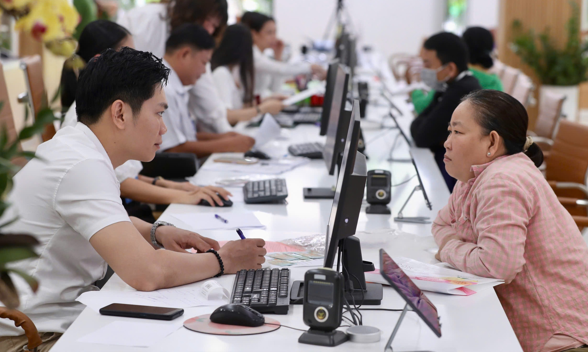 Đề xuất viên chức được góp vốn, thành lập và điều hành doanh nghiệp tư nhân - Ảnh 1