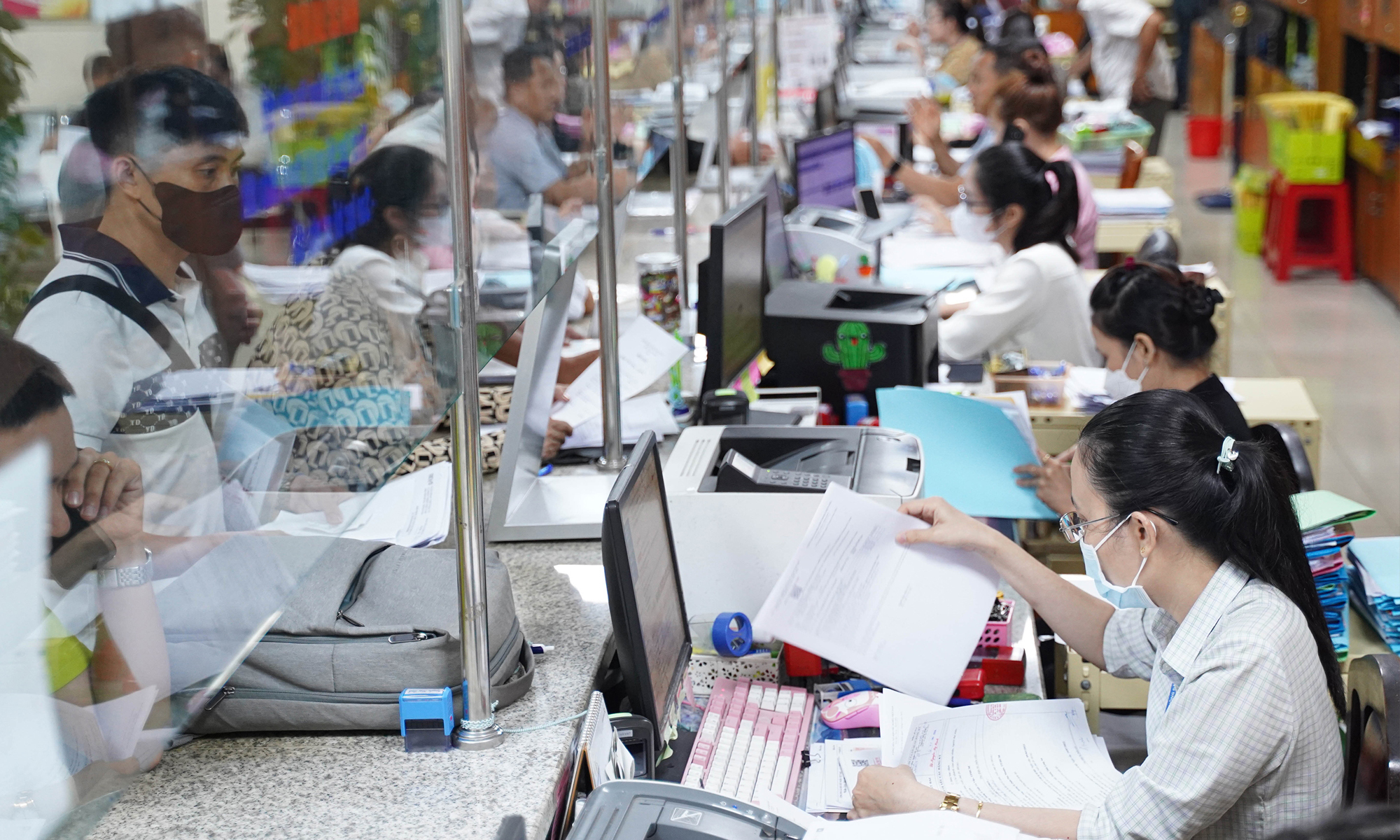 Tuyển cán bộ sau tinh gọn bộ máy: Tránh tình trạng lấp chỗ trống cho đủ biên chế - Ảnh 1