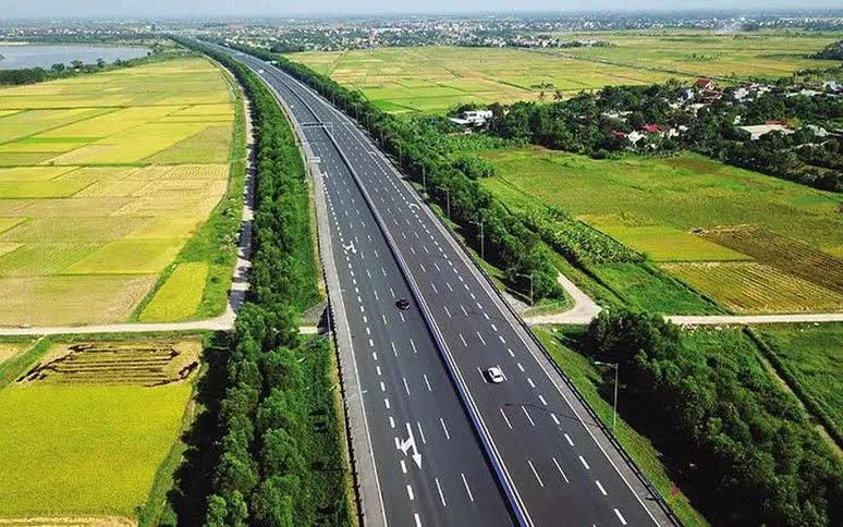 Hơn 220 km cao tốc Bắc - Nam chuẩn bị thông tuyến dịp 19/8 - Ảnh 1