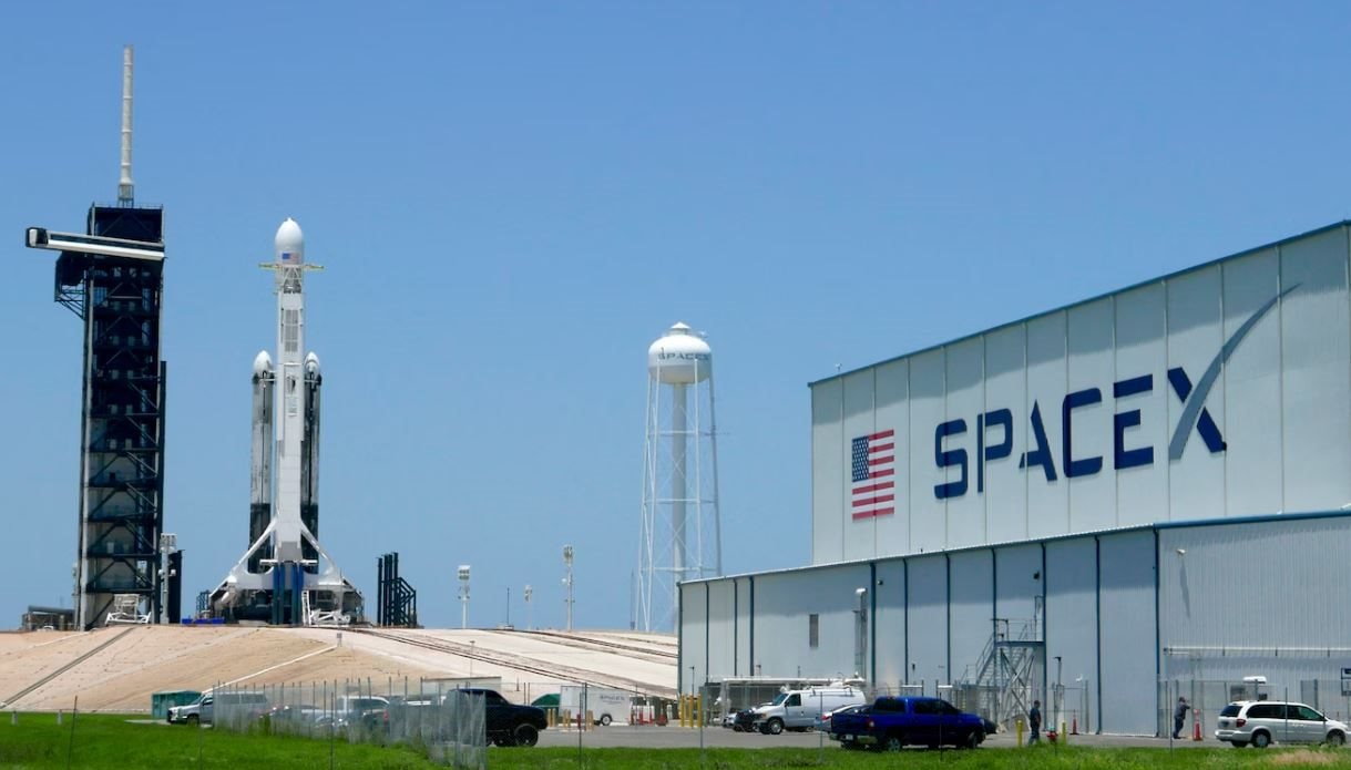 Elon Musk sở hữu một startup mà hiện cả nước Mỹ đang phải phụ thuộc, quyền lực hơn cả Tesla - Ảnh 1