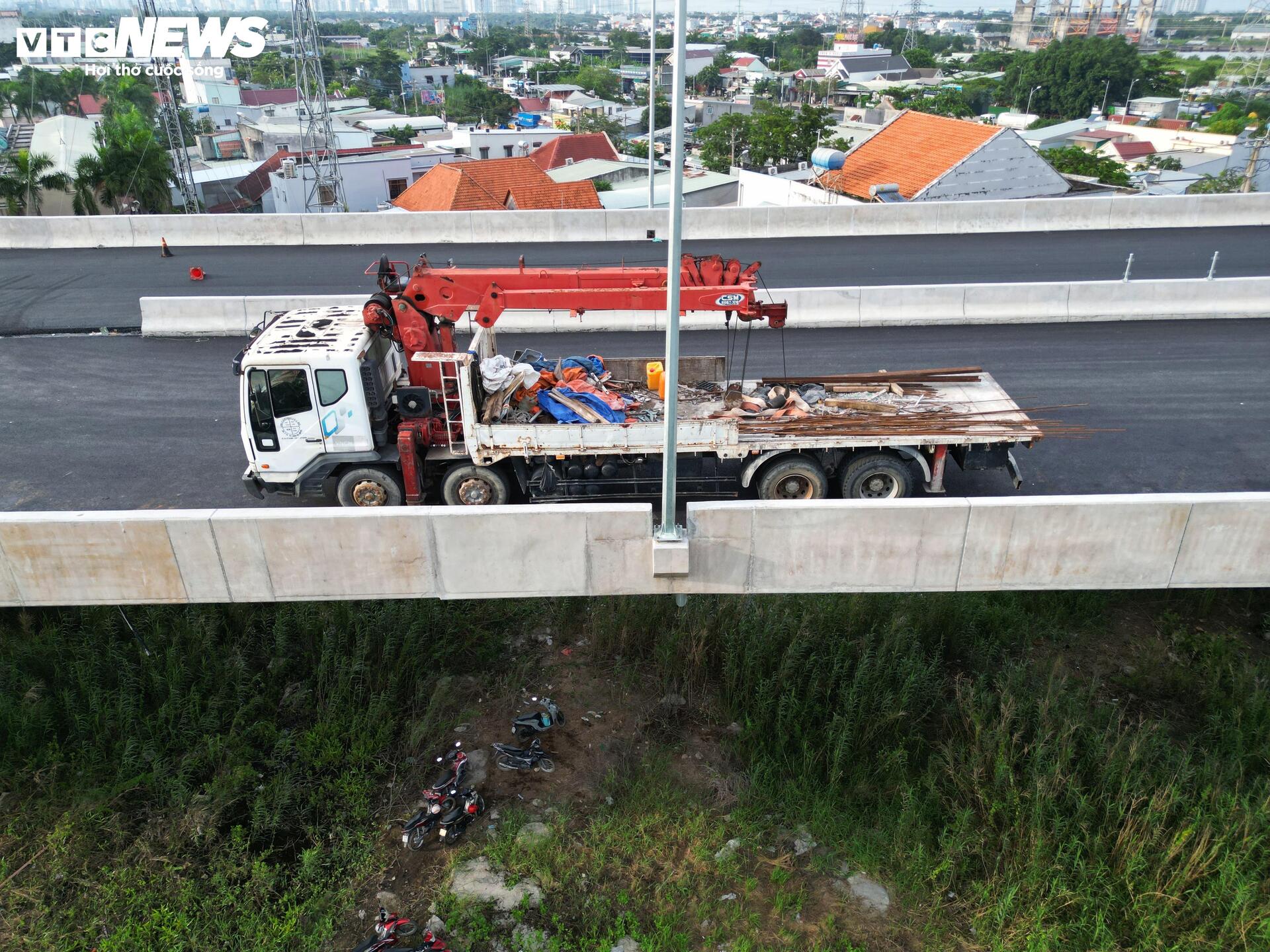 Diện mạo cầu dây văng tĩnh không cao nhất Việt Nam trước ngày về đích - Ảnh 6