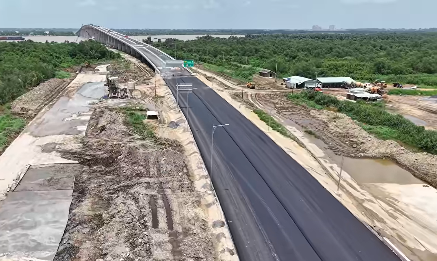 Thủ tướng kiểm tra dự án hơn 75.000 tỷ có hạng mục hoàn thành 98%, sẵn sàng về đích ngày 19/8 - Ảnh 2