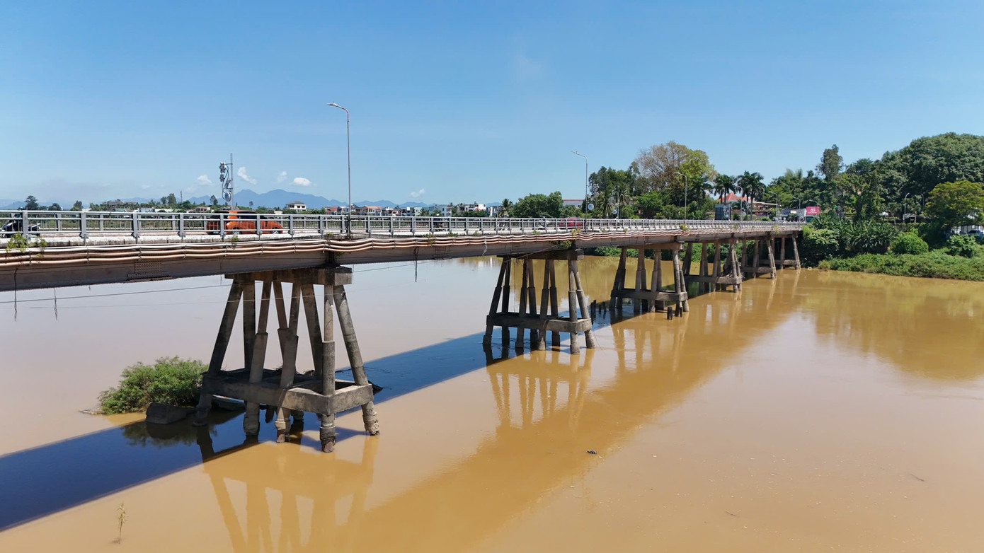 Cận cảnh cầu Trà Khúc 1 - biểu tượng 60 năm trước ngày được xây mới - Ảnh 3