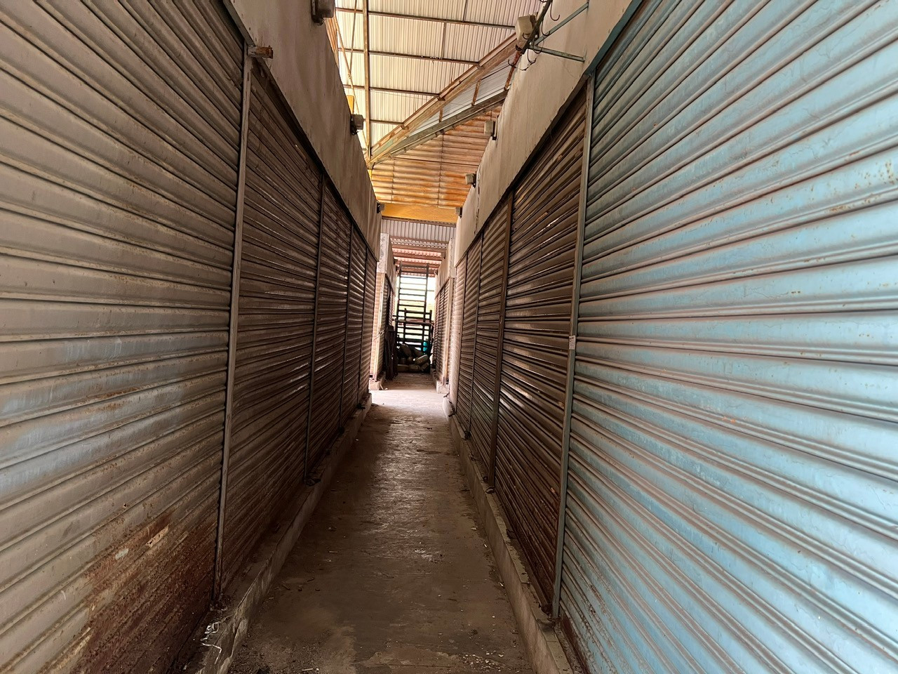 Cận cảnh 2 khu chợ tiền tỷ sắp bị giải tỏa ở TPHCM - Ảnh 6