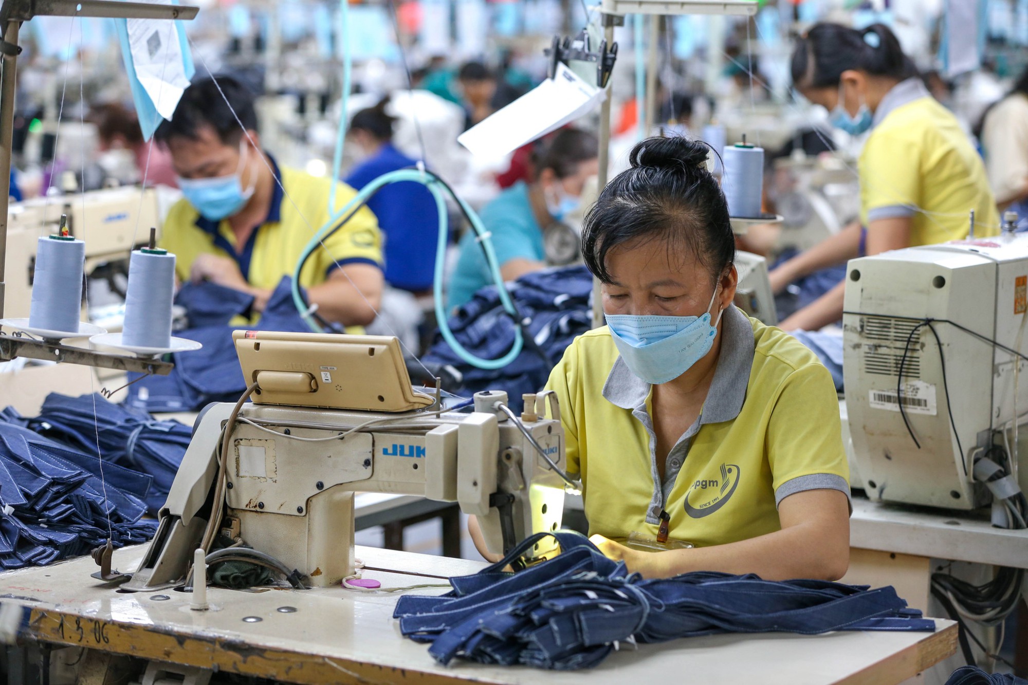 Người lao động hưởng lợi từ thỏa ước ngành - Ảnh 1