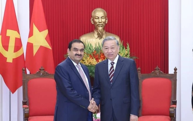 Tỷ phú cam kết đầu tư 10 tỷ USD vào Việt Nam vừa thắng thầu một dự án lớn tại quốc gia đông dân nhất TG - Ảnh 2