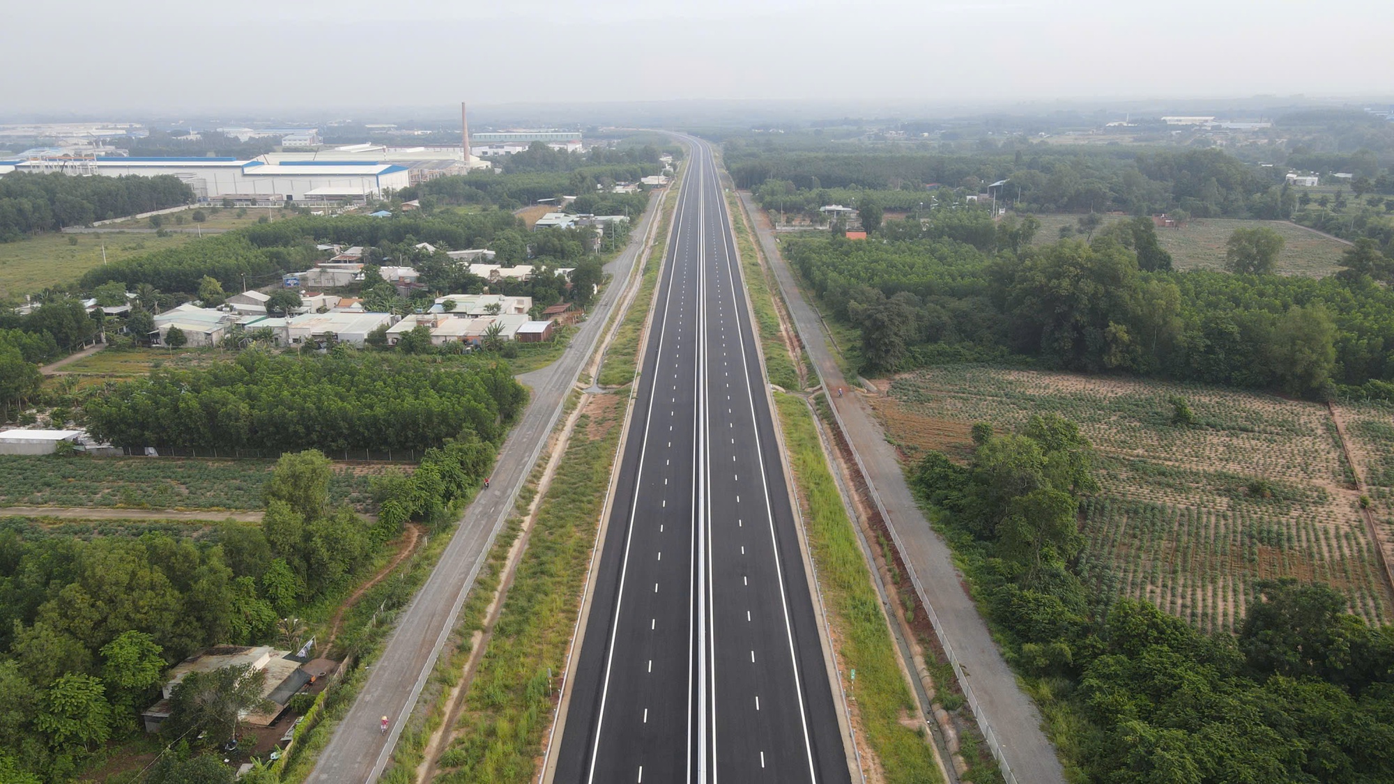 Cao tốc Biên Hòa - Vũng Tàu chính thức khai thác vào tháng 12-2025 - Ảnh 4