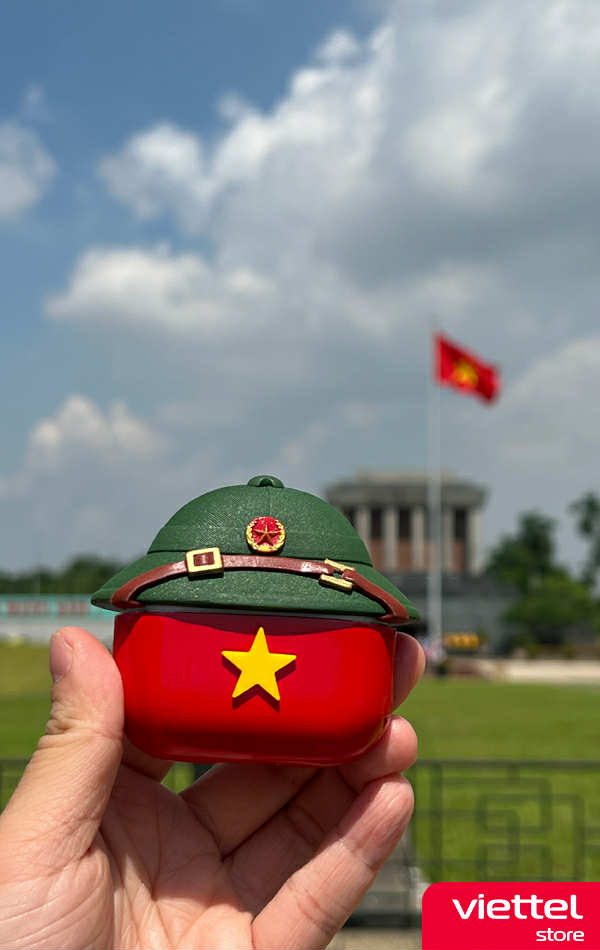 Sản phẩm in hình cờ đỏ sao vàng "cháy hàng", nhà sản xuất không kịp cung ứng - Ảnh 5