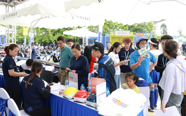 Người dân đồng loạt chuyển sang xe điện, TP.HCM giải quyết xe máy cũ thế nào? - Ảnh 3