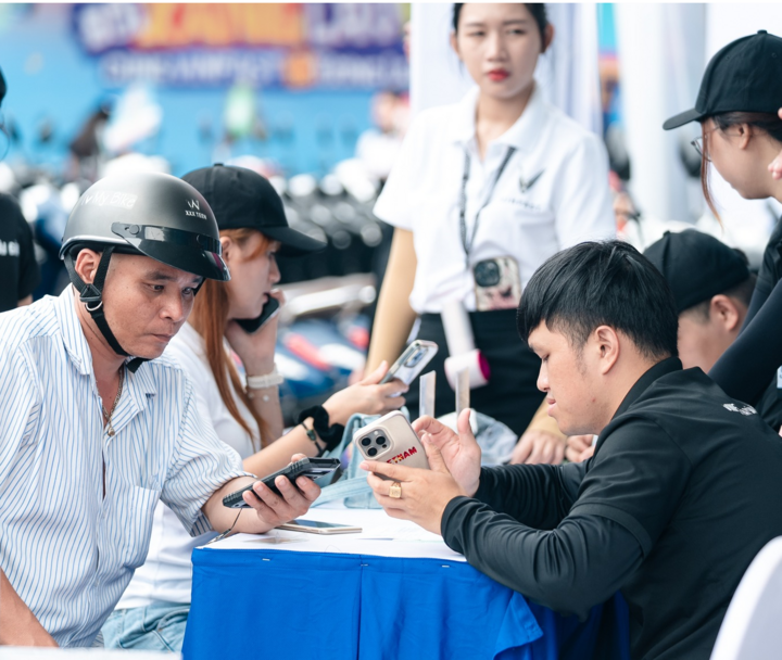 Người dân đồng loạt chuyển sang xe điện, TP.HCM giải quyết xe máy cũ thế nào? - Ảnh 2