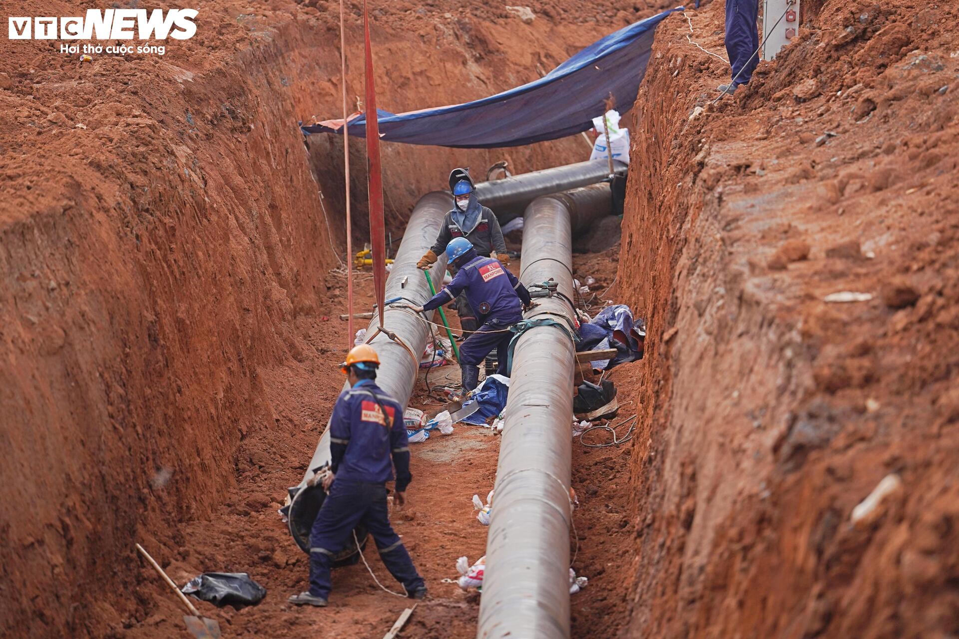 Cận cảnh bồn chứa nhiên liệu sân bay Long Thành tăng tốc về đích - Ảnh 11