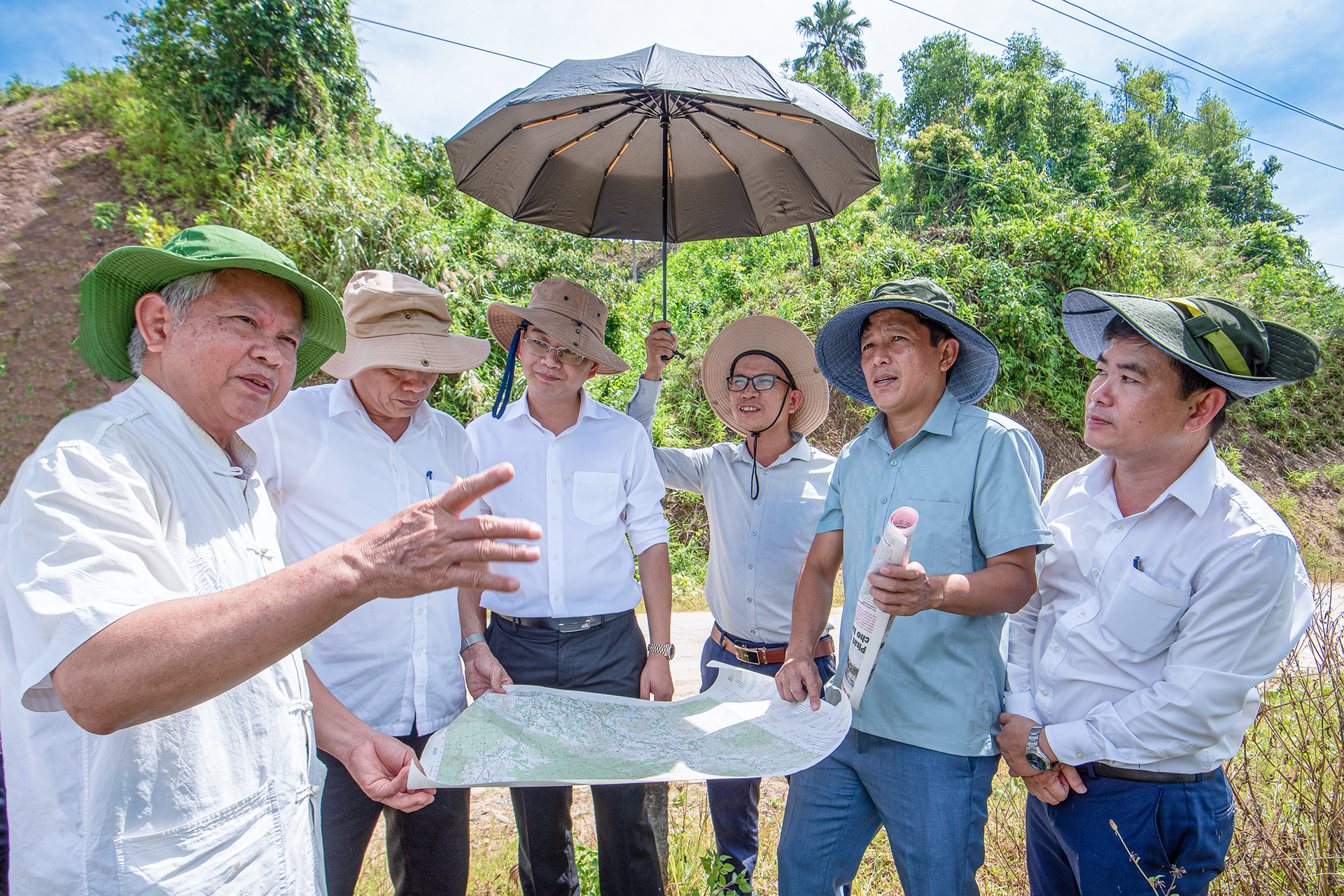 Vừa được duyệt dự án hơn 3.000 tỷ, Shark Lê Hùng Anh bất ngờ có động thái mới tại nơi cách TP Đà Nẵng 80 km - Ảnh 1