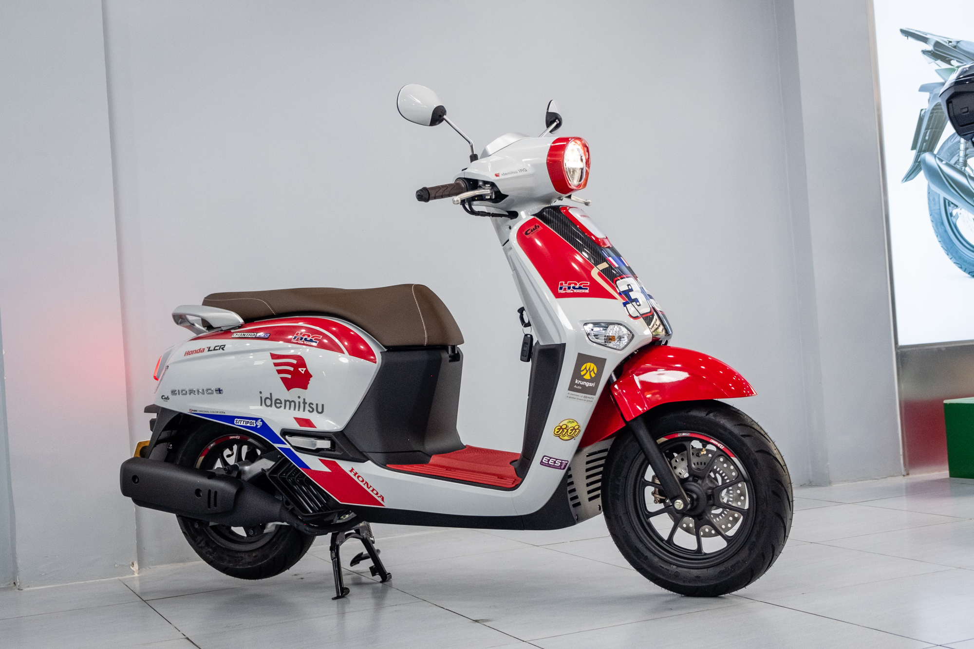 'Cận cảnh' hàng hiếm Honda Giorno+ SC35 ThaiGP đầu tiên về Việt Nam, giới hạn 99 chiếc trên toàn thế giới, giá có thể cả trăm triệu - Ảnh 1