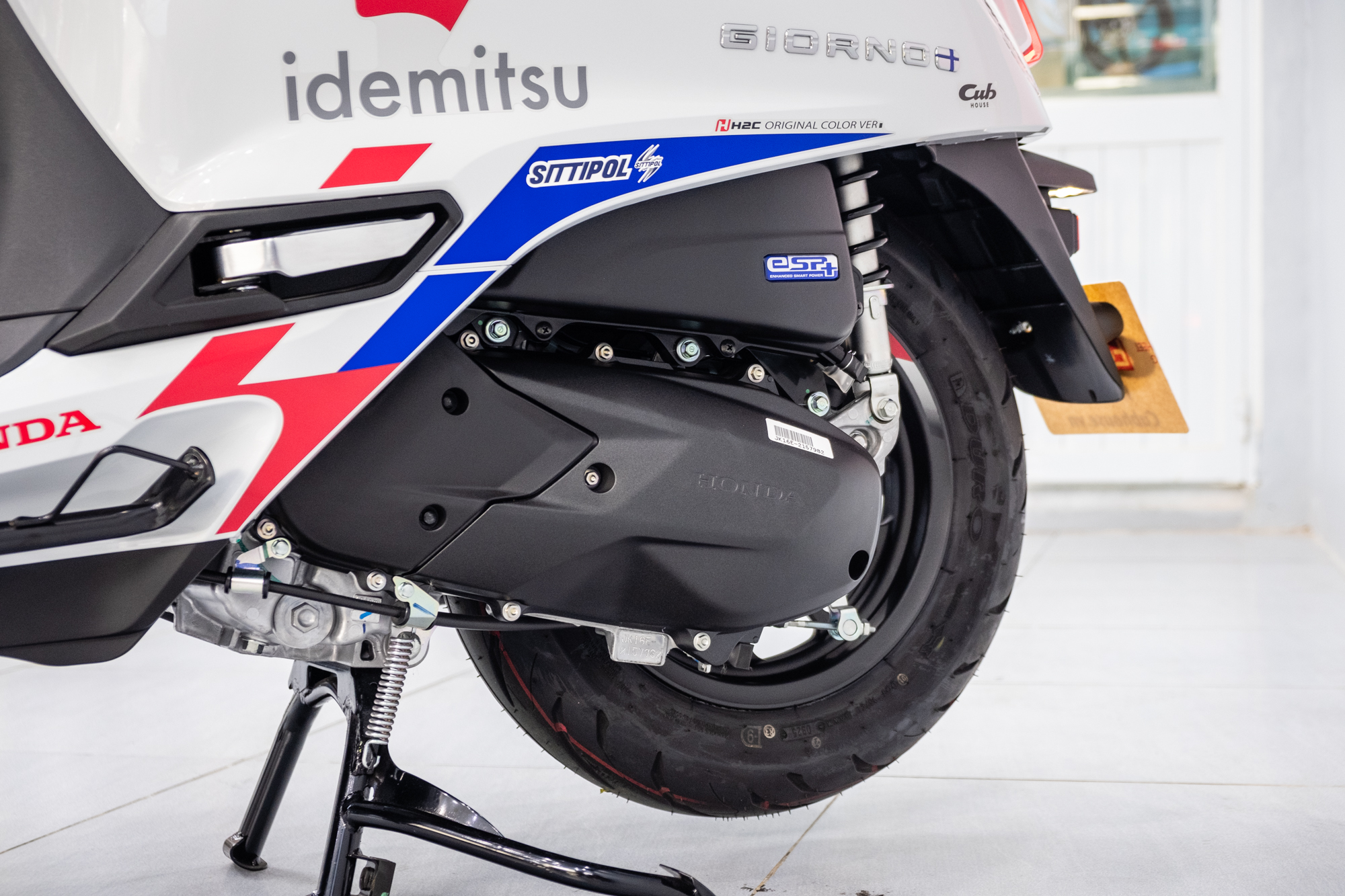 'Cận cảnh' hàng hiếm Honda Giorno+ SC35 ThaiGP đầu tiên về Việt Nam, giới hạn 99 chiếc trên toàn thế giới, giá có thể cả trăm triệu - Ảnh 21