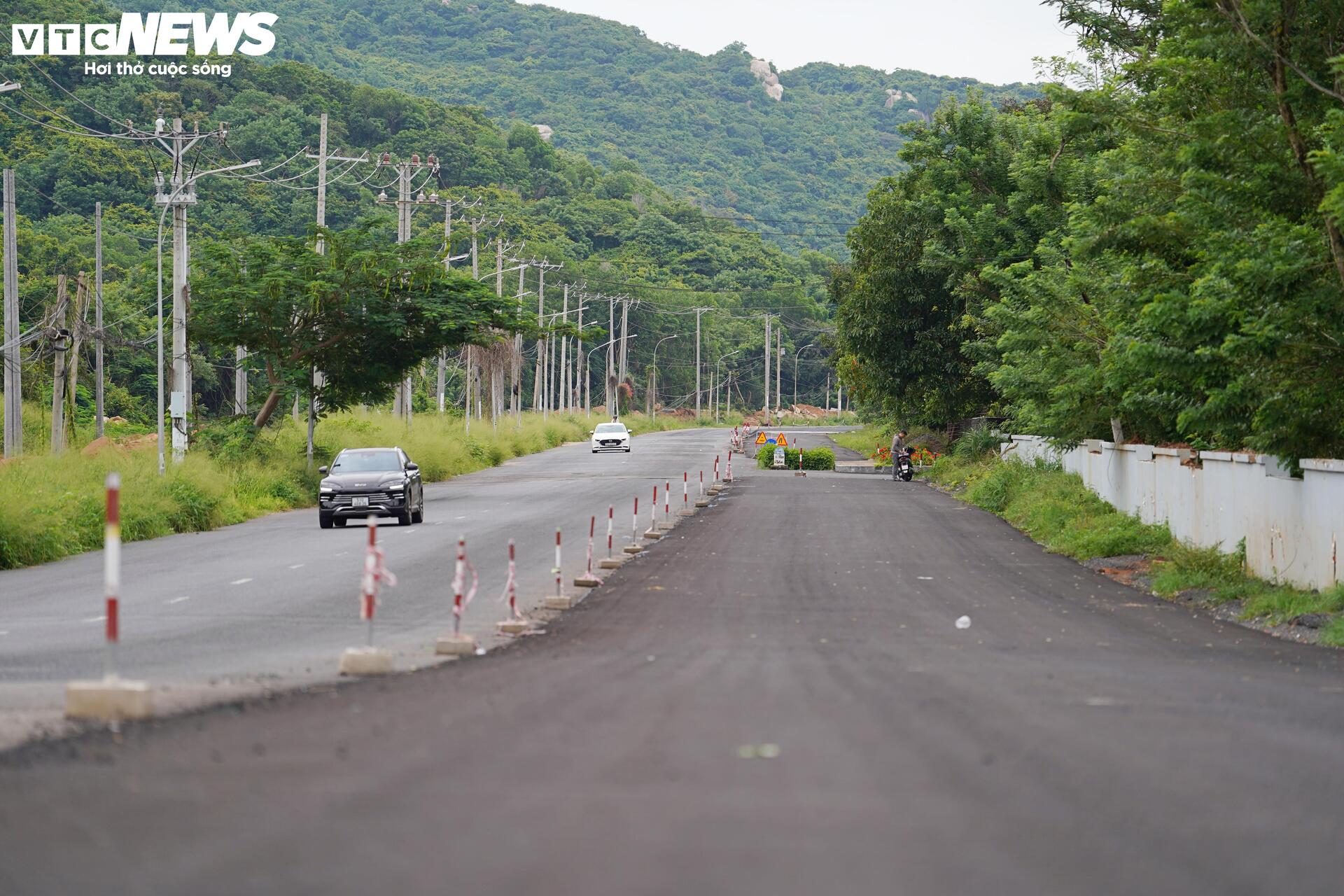 Cận cảnh đường ven biển kết nối TP.HCM - Lâm Đồng - Ảnh 18