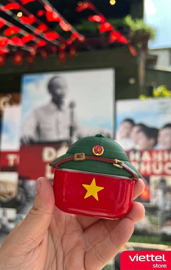 Sản phẩm in hình cờ đỏ sao vàng "cháy hàng", nhà sản xuất không kịp cung ứng - Ảnh 6