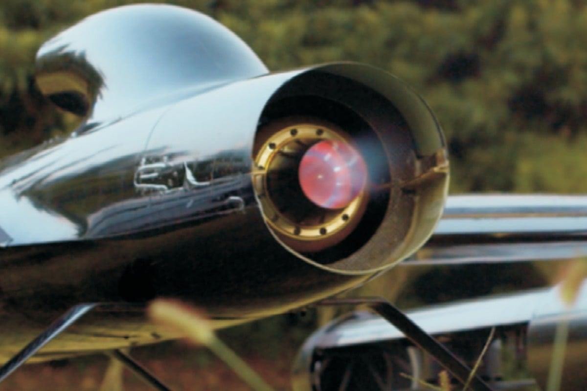 Trung Quốc làm điều các siêu cường quân sự vẫn đang loay hoay: Ra mắt siêu UAV có thể biến mọi chiến hạm thành tàu sân bay - Ảnh 1