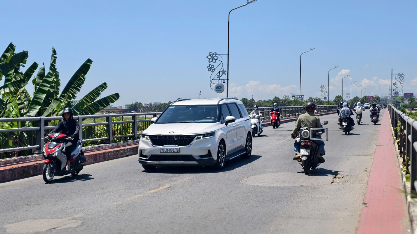 Cận cảnh cầu Trà Khúc 1 - biểu tượng 60 năm trước ngày được xây mới - Ảnh 6