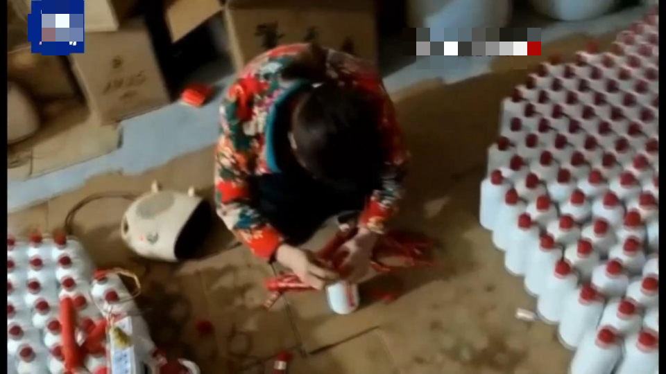 Triệt phá đường dây bán rượu giả độc hại, thu giữ 55 tấn bao bì, nhãn mác nhái: Quy mô hơn 549 tỷ đồng - Ảnh 2