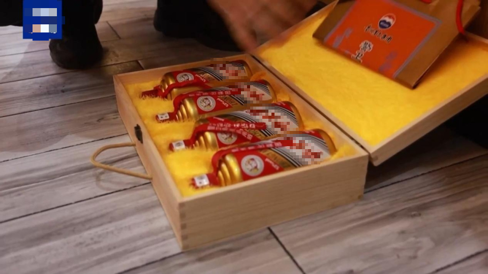 Triệt phá đường dây bán rượu giả độc hại, thu giữ 55 tấn bao bì, nhãn mác nhái: Quy mô hơn 549 tỷ đồng - Ảnh 1