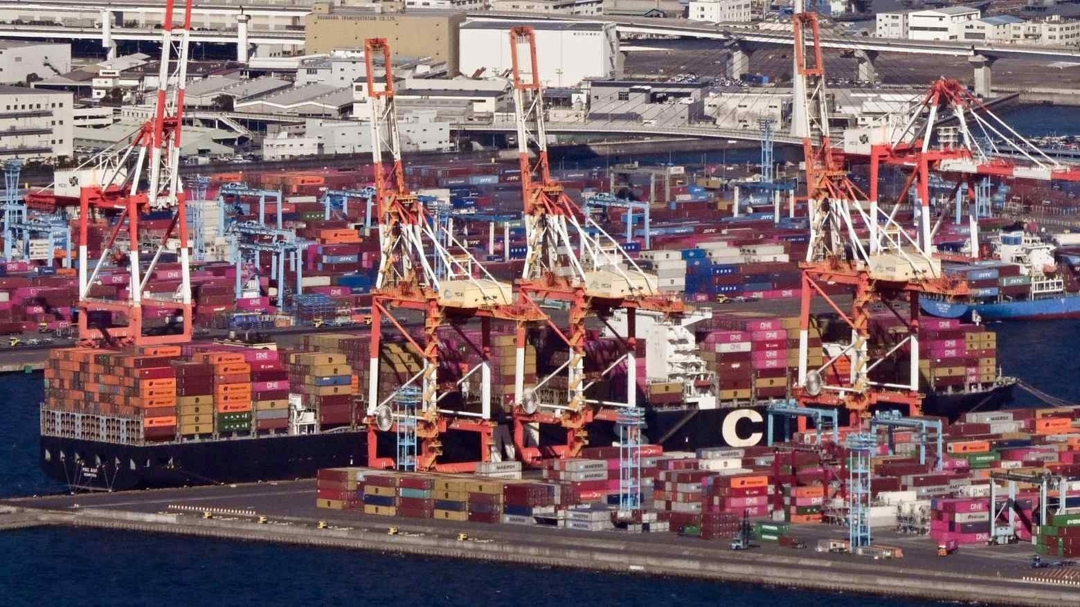 Chuyên gia đưa ra lời khuyên cho nhà đầu tư trước mức thuế đối ứng 20% với hàng hóa Việt Nam của Hoa Kỳ - Ảnh 1