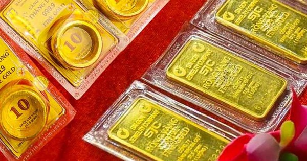 Giá vàng chiều 7/8 lập đỉnh mới, vượt mốc 124 triệu đồng/lượng