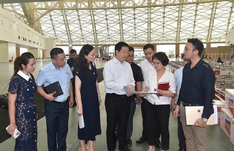 Gấp rút thi công tại công trình top 10 TG để tổ chức sự kiện được Thủ tướng ví như “ngày hội non sông” - Ảnh 3