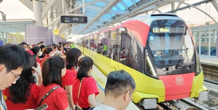 Giá vé xe buýt, metro dịp 2/9 thế nào? - Ảnh 1