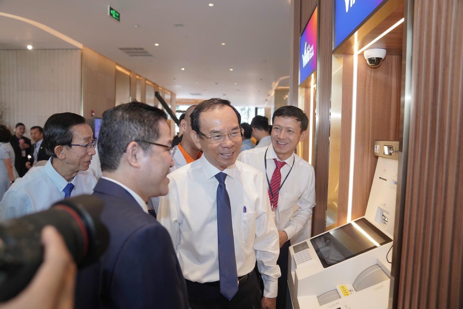 Bí thư Thành ủy TP HCM dự lễ khánh thành Trung tâm Tài chính quốc tế cao 55 tầng - Ảnh 5