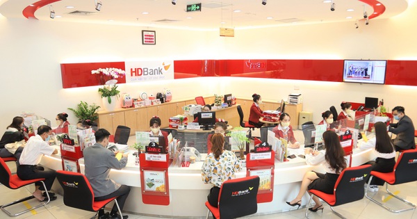 Chuyên gia quốc tế dự báo lợi nhuận HDBank năm 2025 vượt 23.000 tỷ đồng