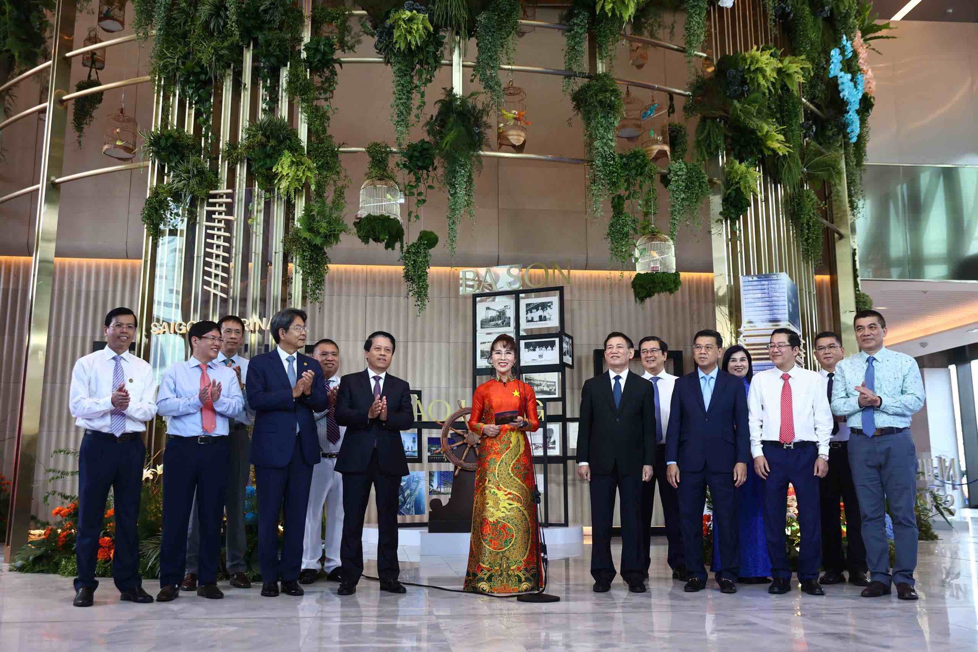 Bí thư Thành ủy TP HCM dự lễ khánh thành Trung tâm Tài chính quốc tế cao 55 tầng - Ảnh 3