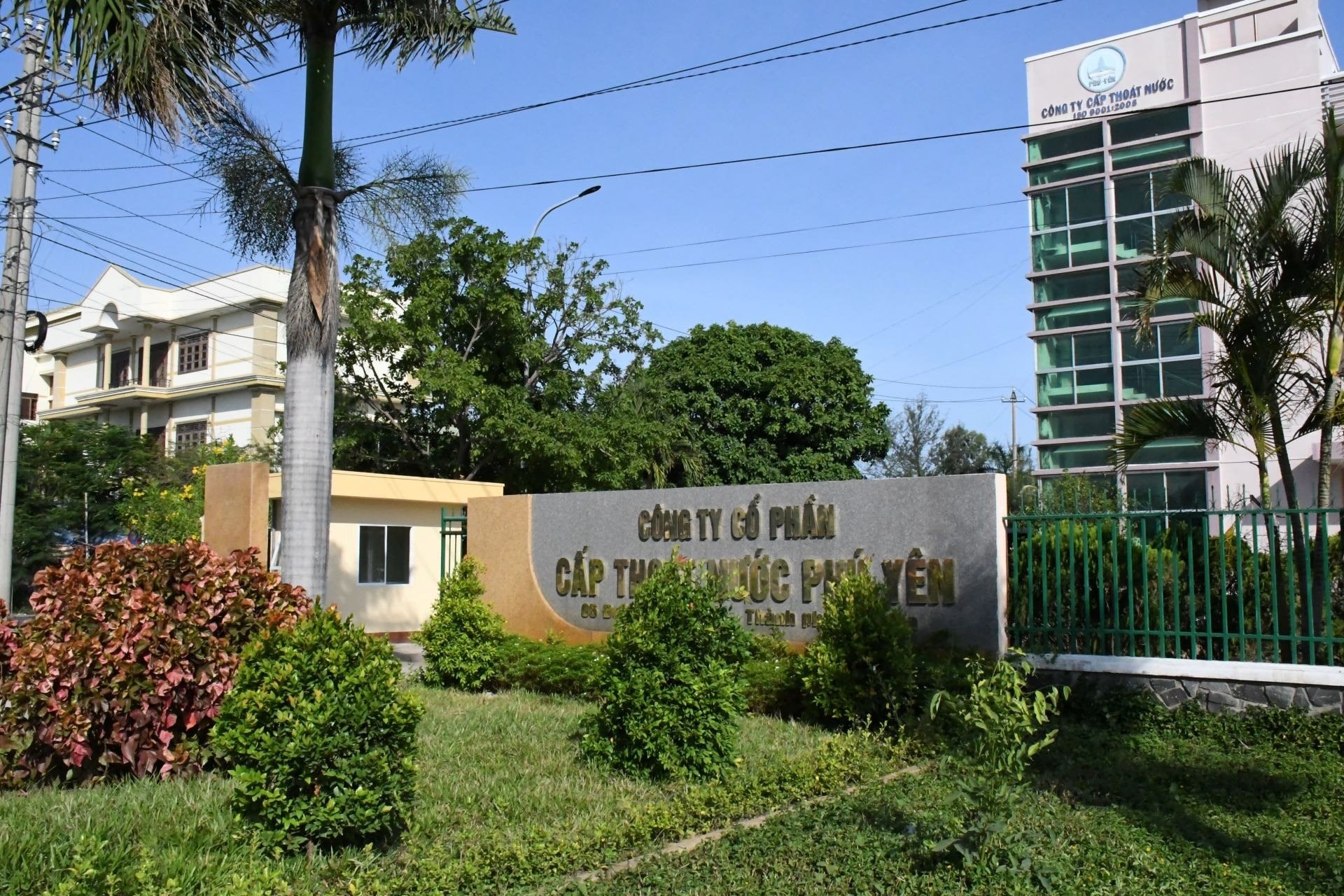 Doanh nghiệp tấp nập chia cổ tức, một công ty xây dựng thưởng cổ phiếu tỷ lệ 100% - Ảnh 3