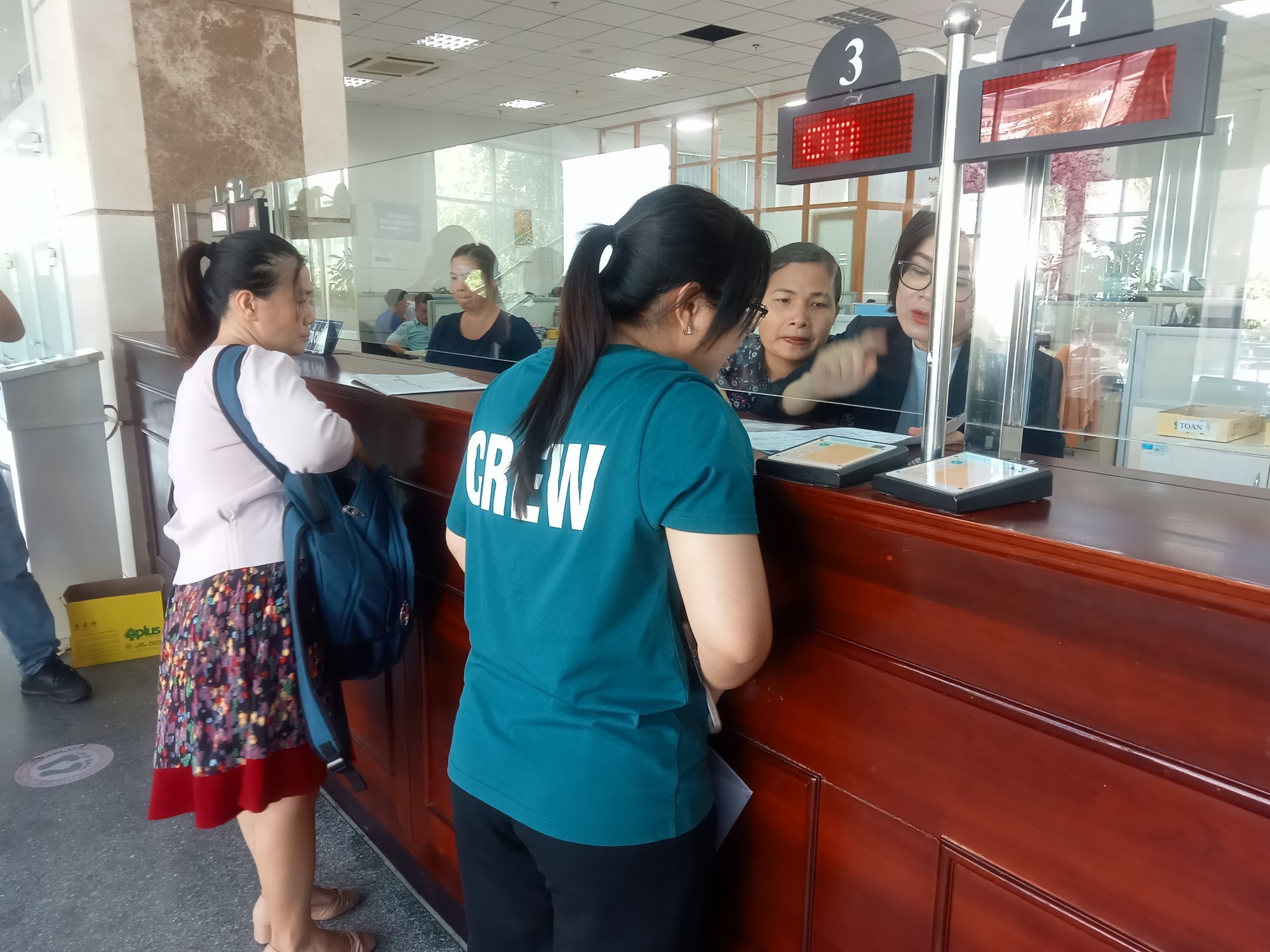 Người nhận tiền công lưu ý gì khi bên chi trả khấu trừ thuế thu nhập cá nhân - Ảnh 1