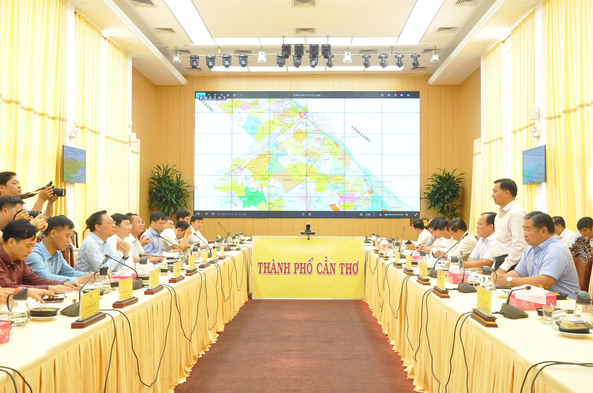 Petrovietnam lên kế hoạch rót 3,4 tỷ USD xây dựng trung tâm công nghiệp năng lượng vào 2030, tăng lên 14,3 tỷ USD vào 2050: Khu vực được đề xuất nằm ở đâu? - Ảnh 1