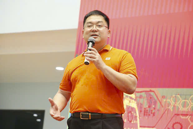 9 câu nói nổi tiếng của ông Hoàng Nam Tiến - Ảnh 1