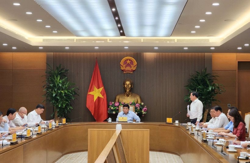 Đặc khu lớn nhất VN nhận nhiệm vụ thu hút 21 nền kinh tế, Phó Thủ tướng sẽ kiểm tra 2 - 3 tháng/lần - Ảnh 1