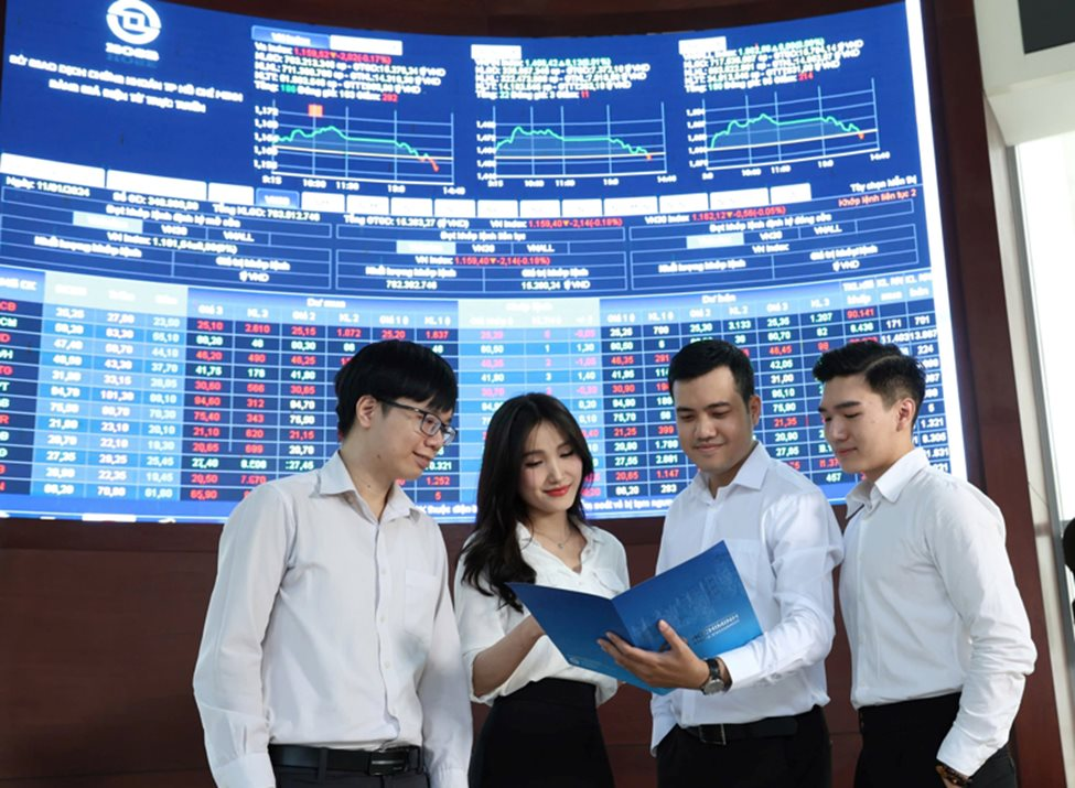 Nhiều chính sách hỗ trợ chứng khoán Việt chinh phục đỉnh cao nhất mọi thời đại - Ảnh 3