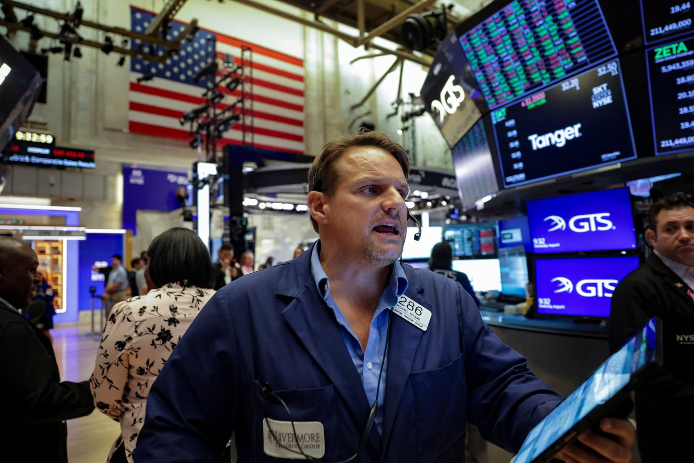 Thông tin Mỹ áp thuế vàng thỏi đẩy giá lên cao kỷ lục - Ảnh 2