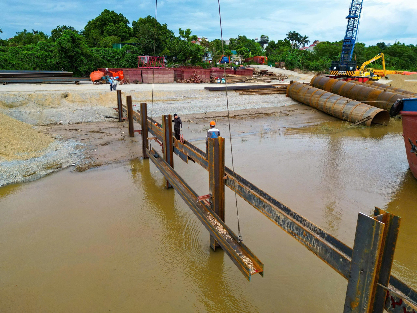 Hiện trạng dự án cầu Tứ Liên gần 20.000 tỷ đồng sau hơn 2 tháng triển khai - Ảnh 15