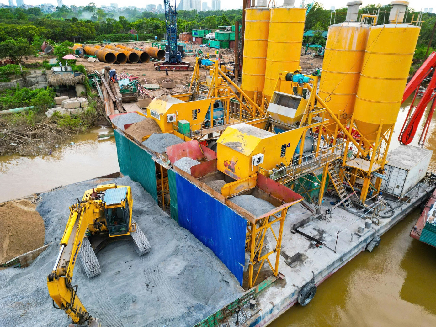 Hiện trạng dự án cầu Tứ Liên gần 20.000 tỷ đồng sau hơn 2 tháng triển khai - Ảnh 5