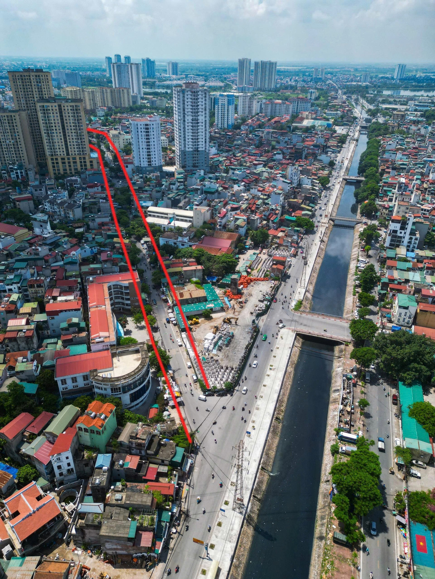 Hiện trạng tuyến đường được Hà Nội ứng trước 700 tỷ đồng để nâng cấp, mở rộng - Ảnh 4