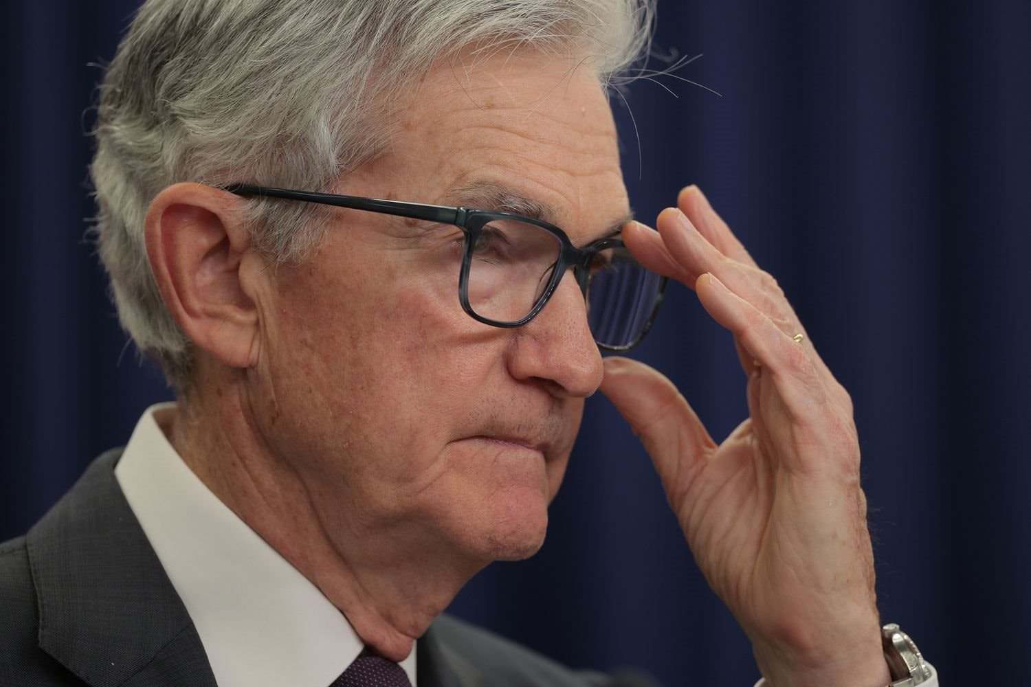 Chủ tịch Fed Jerome Powell phát tín hiệu có thể hạ lãi suất ngay trong tháng 9, dù giữ quan điểm thận trọng - Ảnh 1